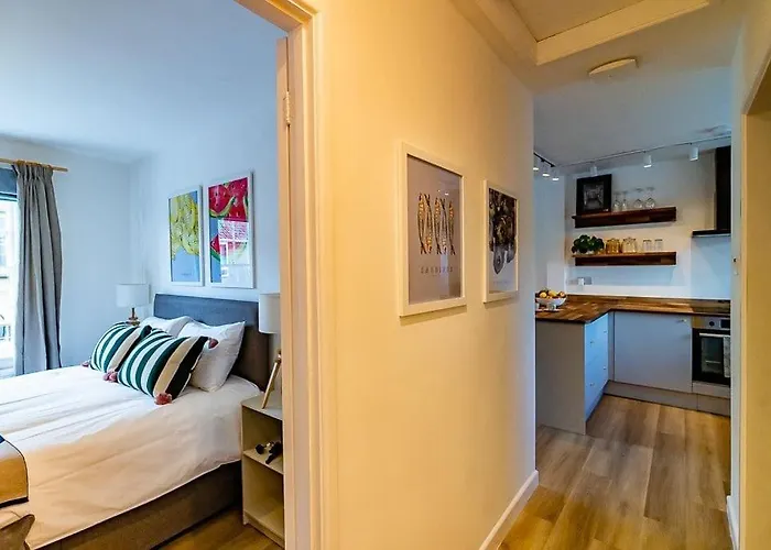 1 Bedroom Flat In Ilminster, Somerset