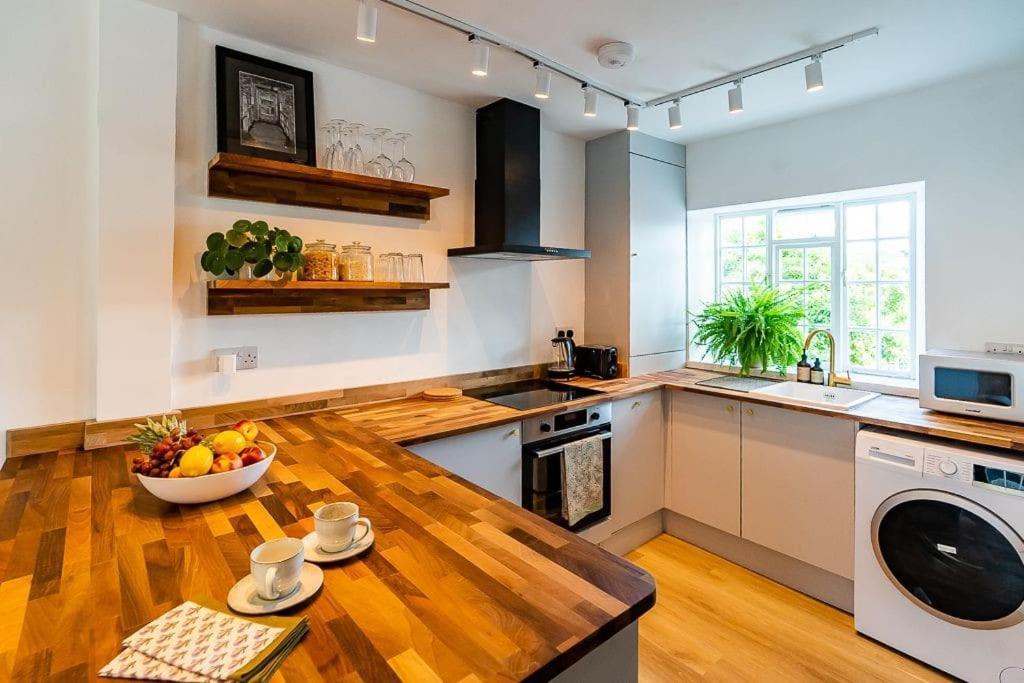 Apartment 1 Bedroom Flat In Ilminster, Somerset Ilminster